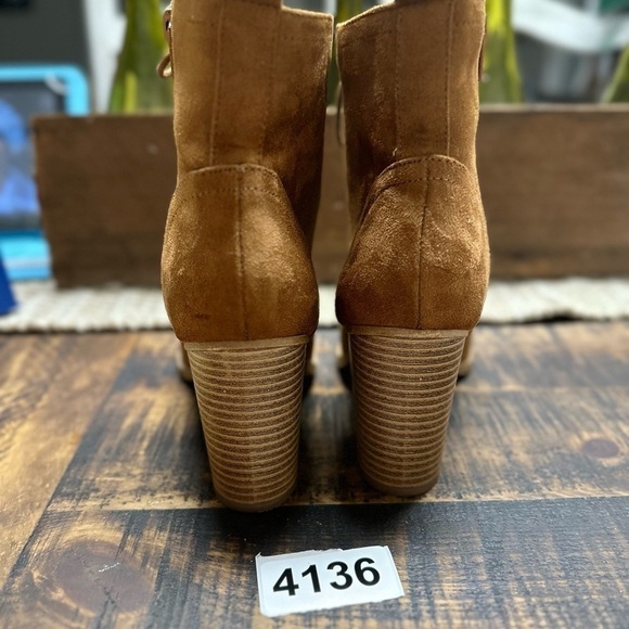 x2B ankle boots brown size 7 3-1/2 heel new zips on side laces front. - Picture 3 of 6